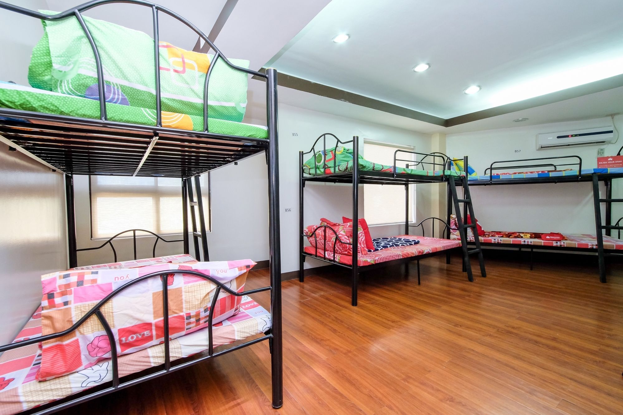 Zen Hostel Quirino Ave. Malate Manila Exterior photo
